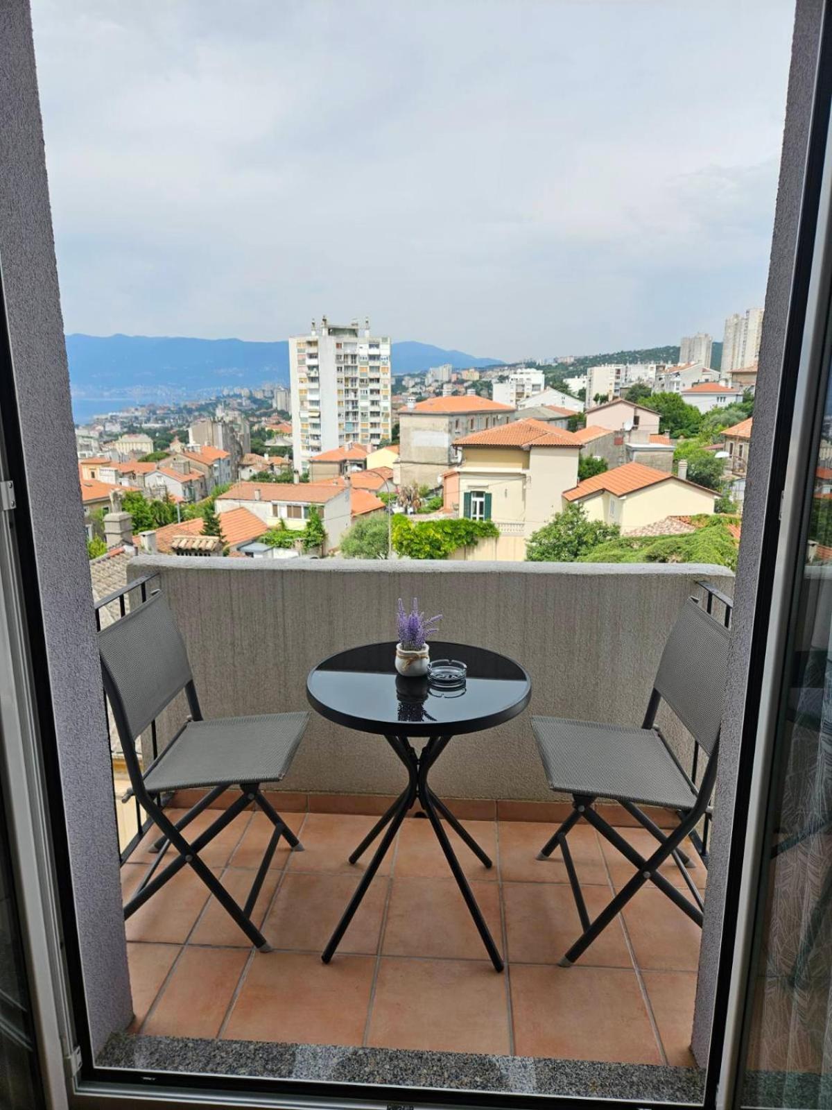 Apartment Belvedere Rijeka Exterior foto